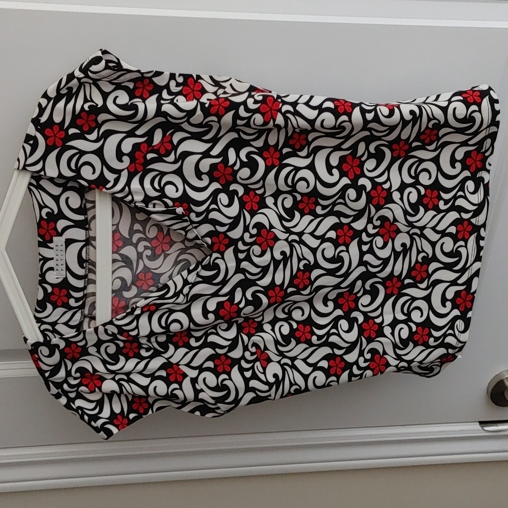 Precis Petite Size 10 Red White and Black Print Blouse